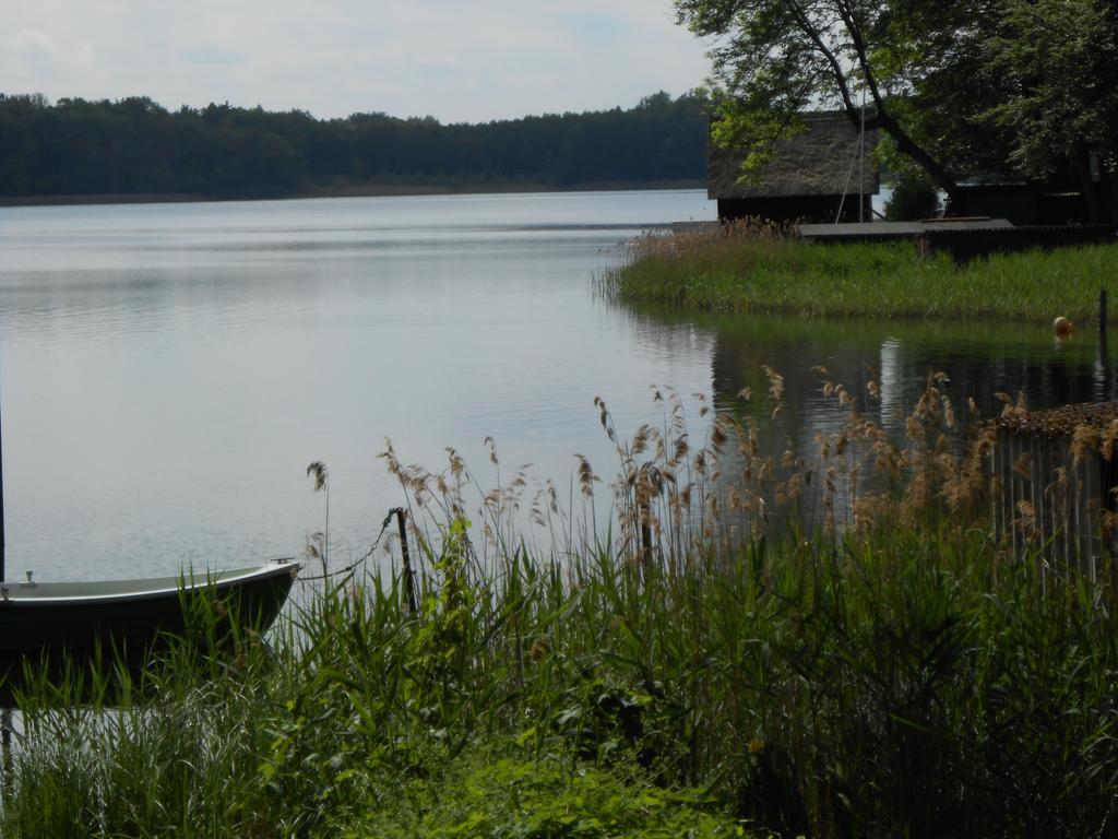 Zimmer Und Apartment Rosi Krakow am See Rom bilde